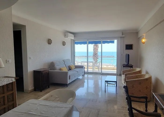 With Terrace At The Foot Of The Apartament *